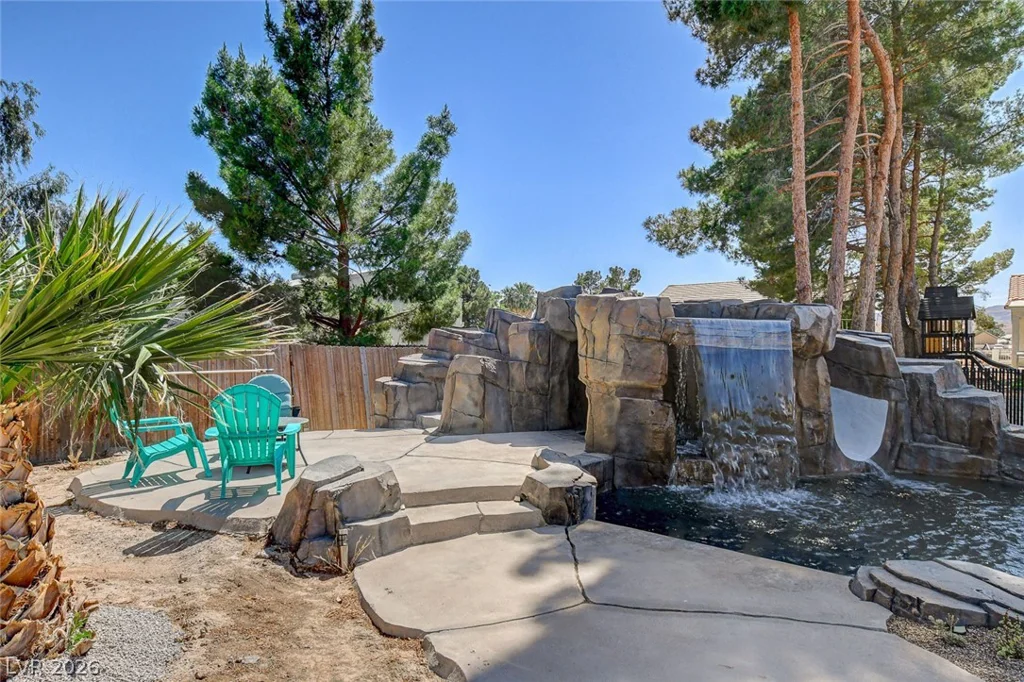 3765 Berkeley, Logandale, NV 89021