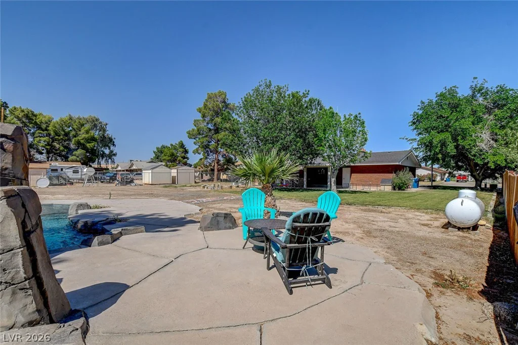 3765 Berkeley, Logandale, NV 89021