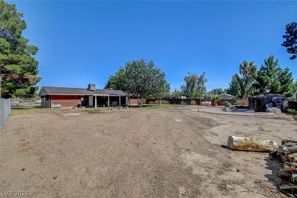 3765 Berkeley, Logandale, NV 89021