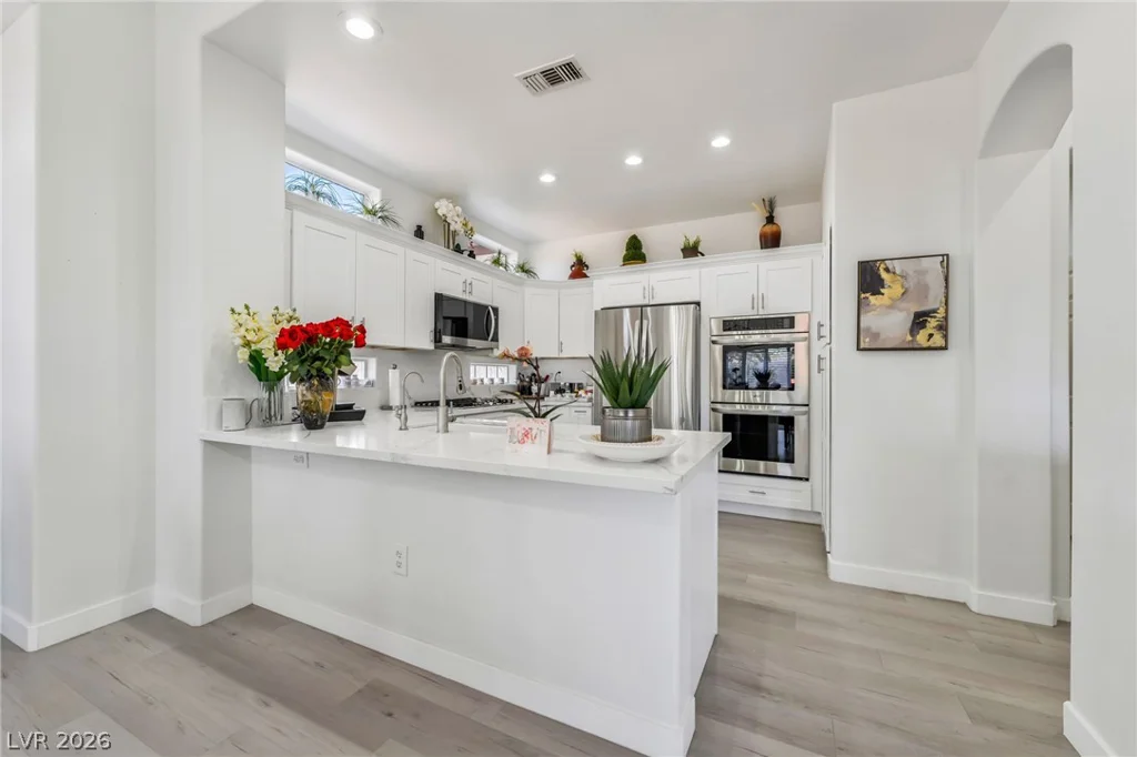 10001 Cresent Creek, Las Vegas, NV 89134