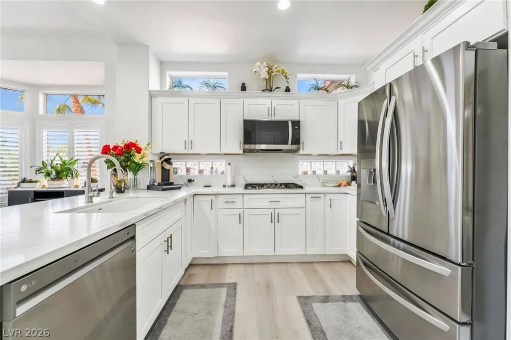 10001 Cresent Creek, Las Vegas, NV 89134
