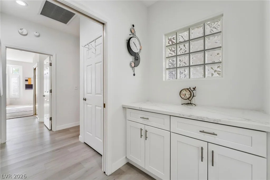 10001 Cresent Creek, Las Vegas, NV 89134