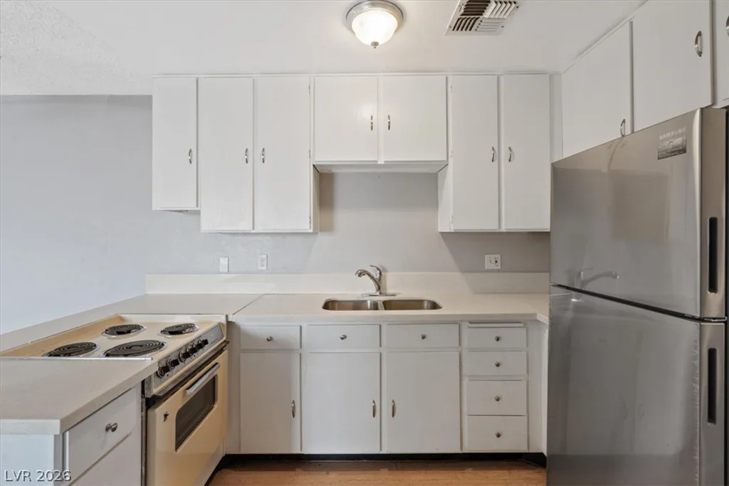 1417 Elizabeth, Las Vegas, NV 89119