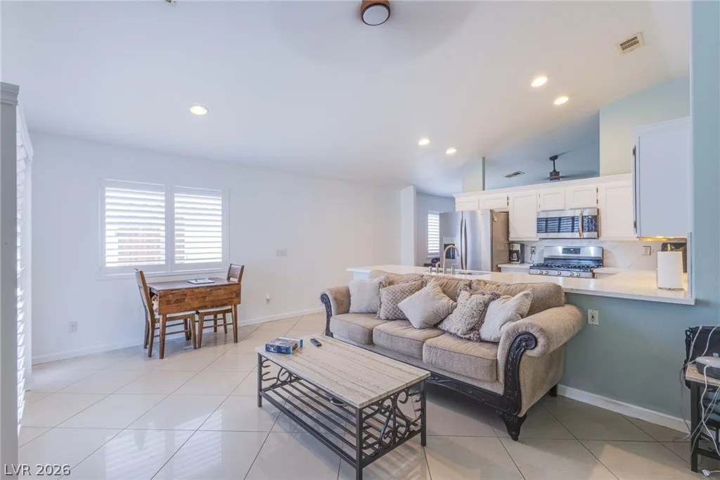 9028 Medicine Wheel, Las Vegas, NV 89143