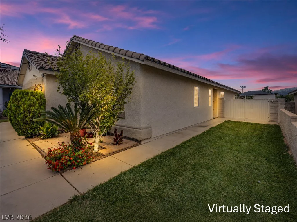 9028 Medicine Wheel, Las Vegas, NV 89143