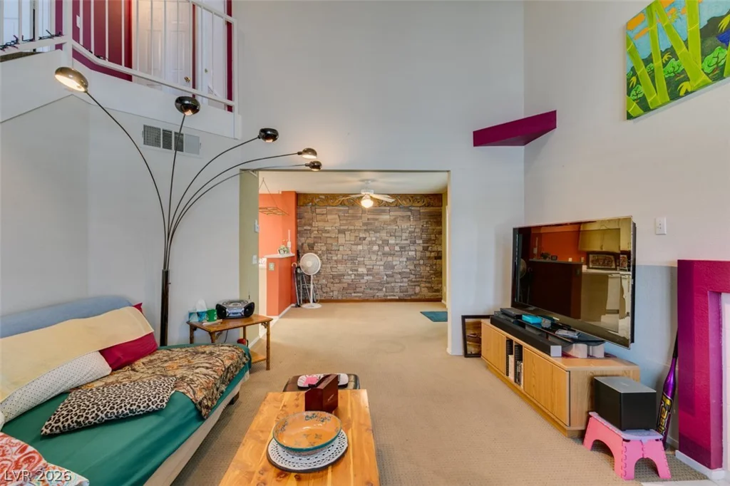 8072 Rochelle, Las Vegas, NV 89147