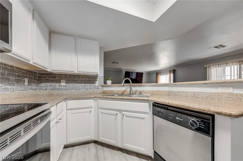 8600 Charleston, Las Vegas, NV 89117