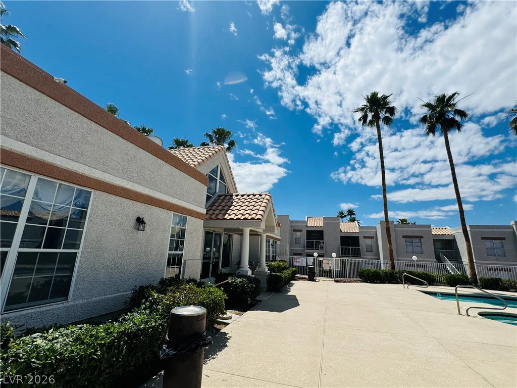 6800 Lake Mead, Las Vegas, NV 89156