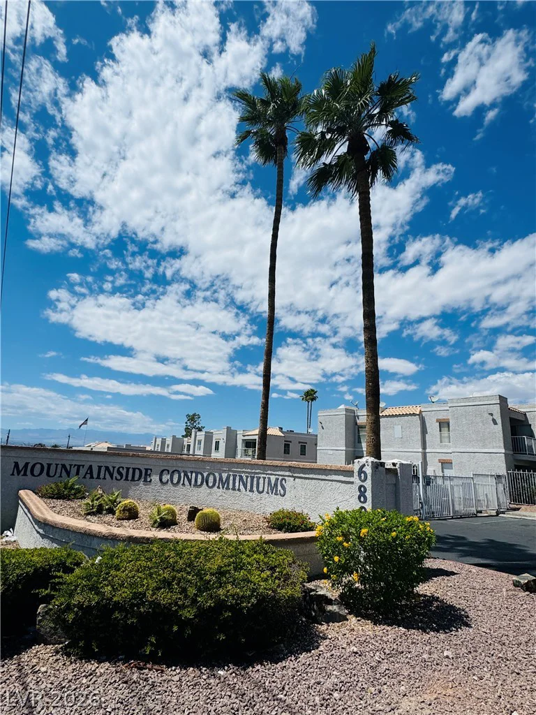 6800 Lake Mead, Las Vegas, NV 89156