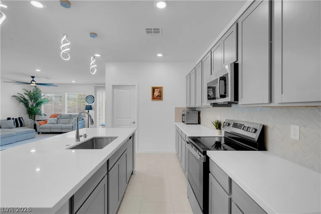 5357 Eleganza, Pahrump, NV 89061