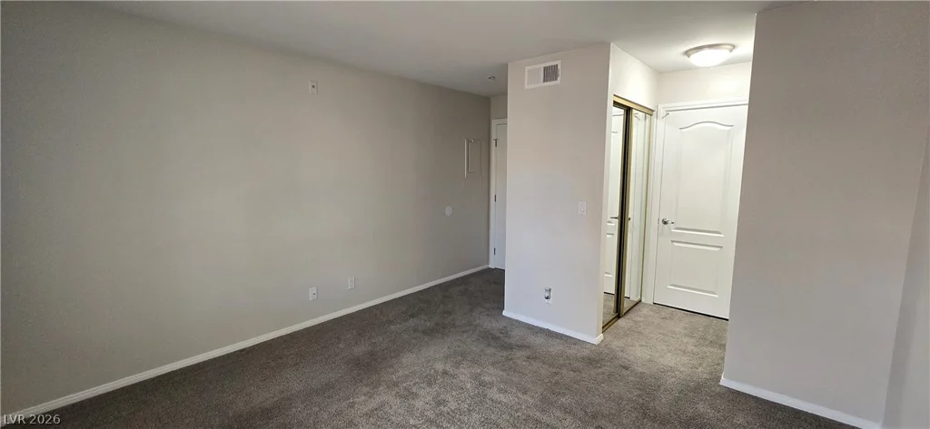 2121 Sealion, Las Vegas, NV 89128