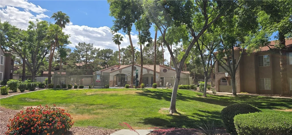 2121 Sealion, Las Vegas, NV 89128
