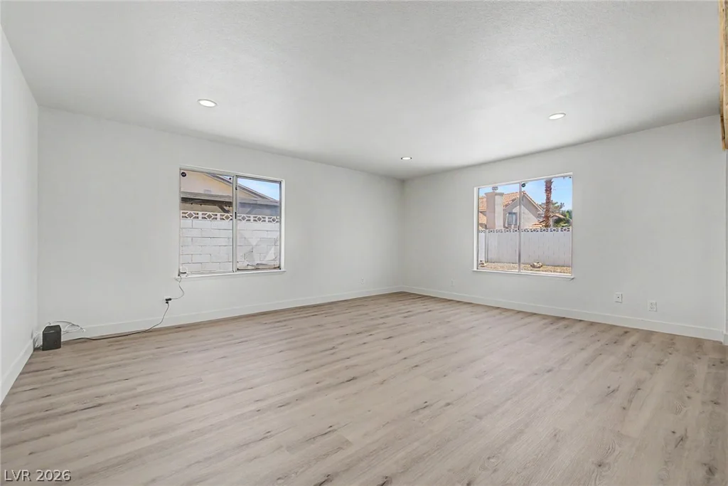 3305 Irv Marcus, Las Vegas, NV 89108
