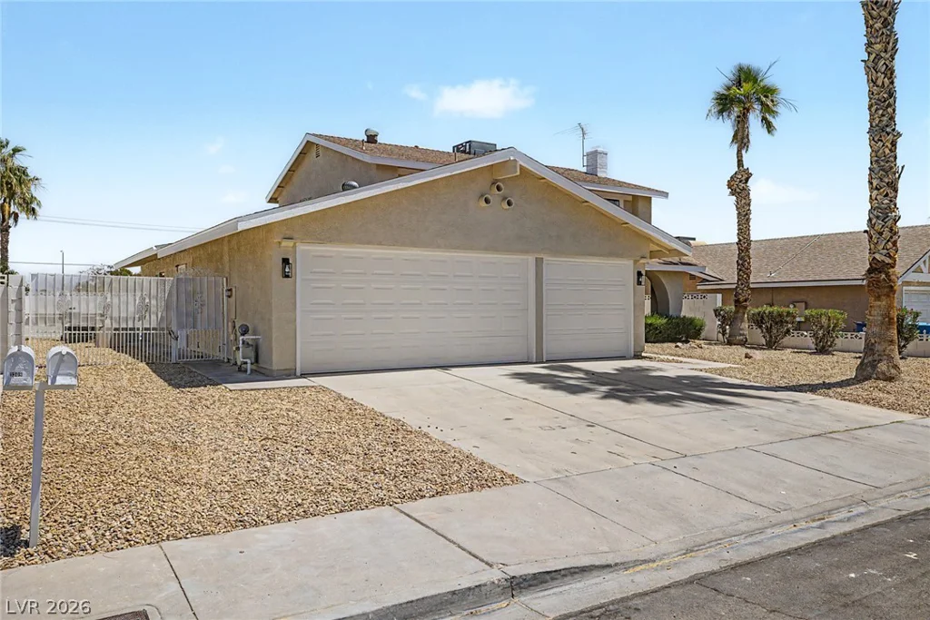 3305 Irv Marcus, Las Vegas, NV 89108