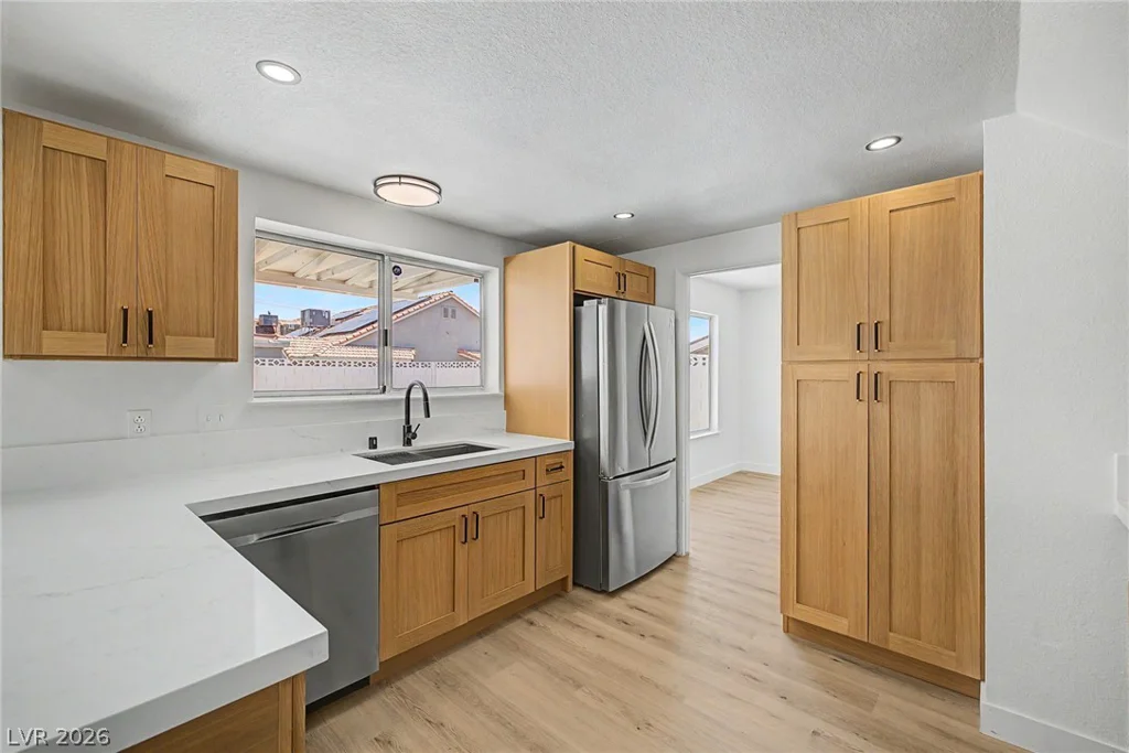 3305 Irv Marcus, Las Vegas, NV 89108