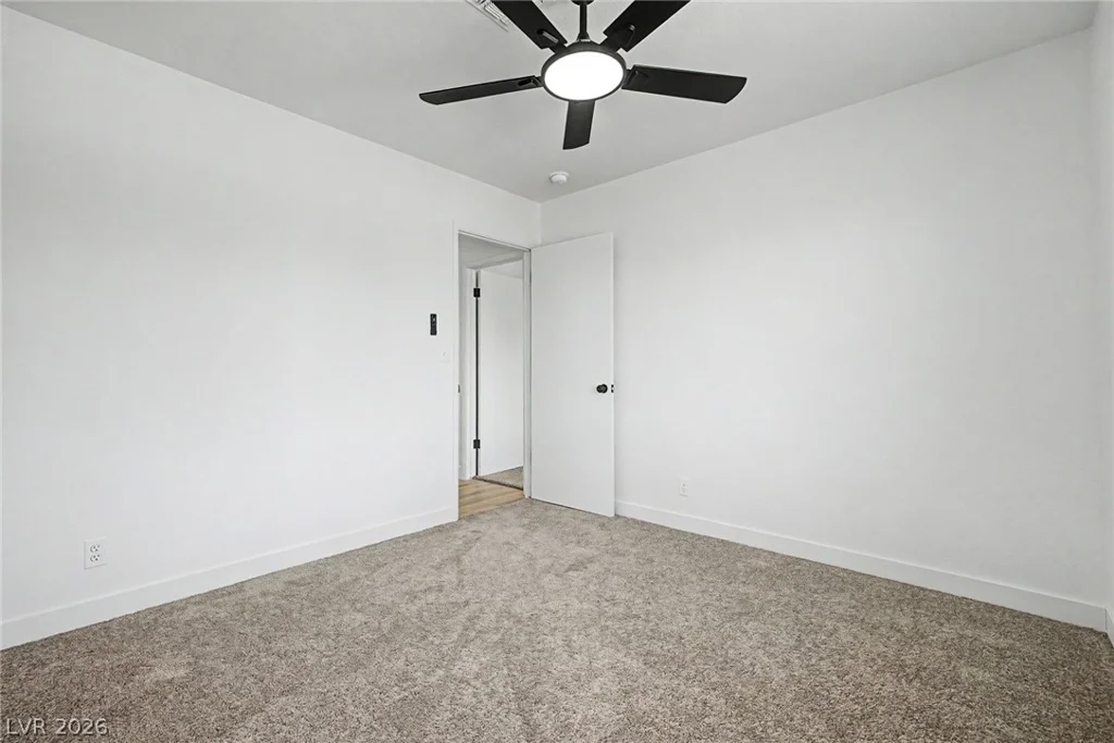 3305 Irv Marcus, Las Vegas, NV 89108