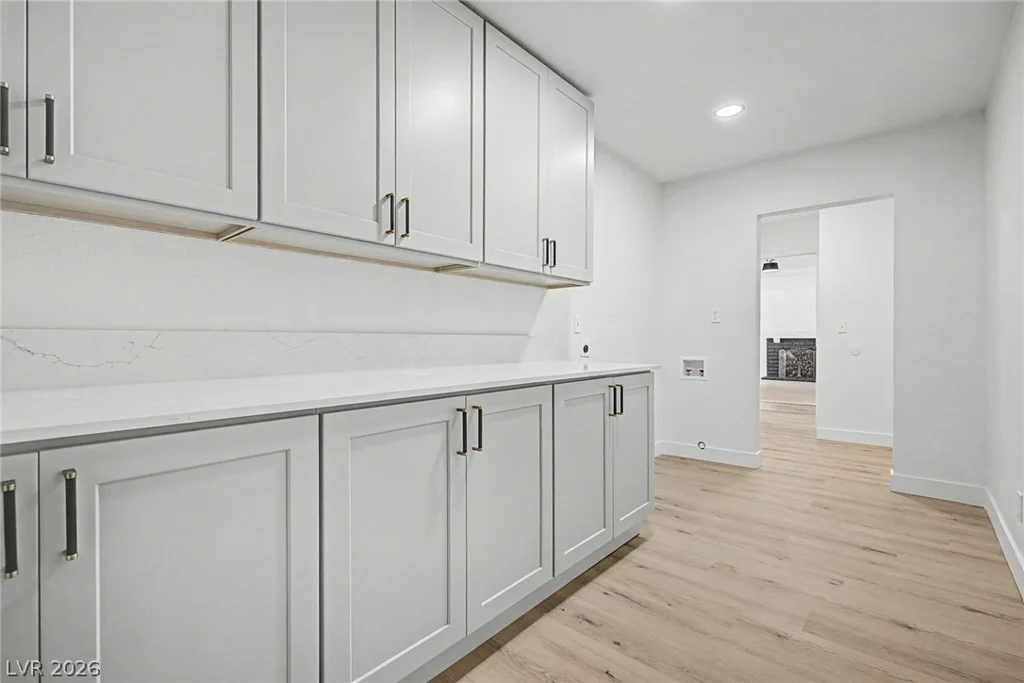 3305 Irv Marcus, Las Vegas, NV 89108