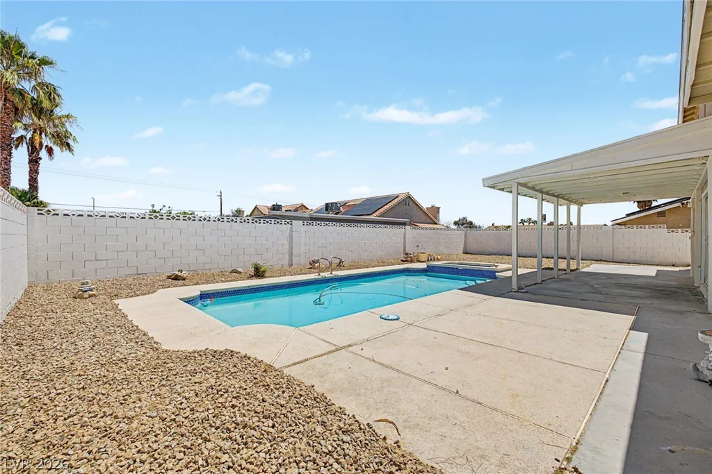3305 Irv Marcus, Las Vegas, NV 89108