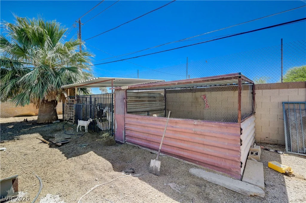 1555 Bledsoe, Las Vegas, NV 89110