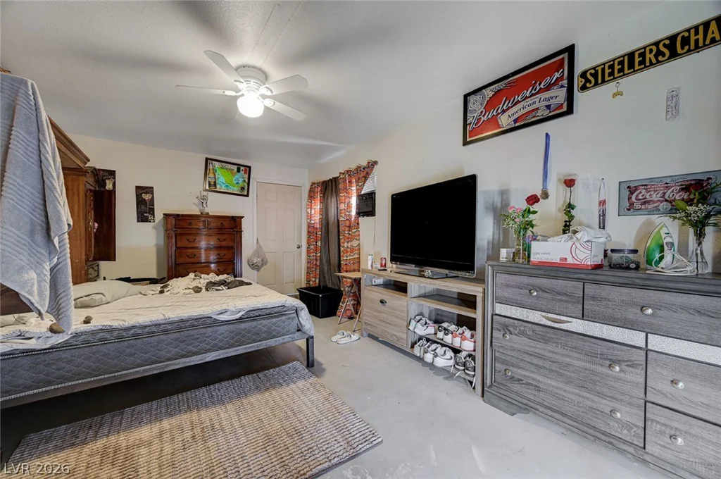 1555 Bledsoe, Las Vegas, NV 89110