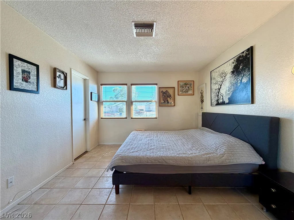 6752 Arroyo, Las Vegas, NV 89103