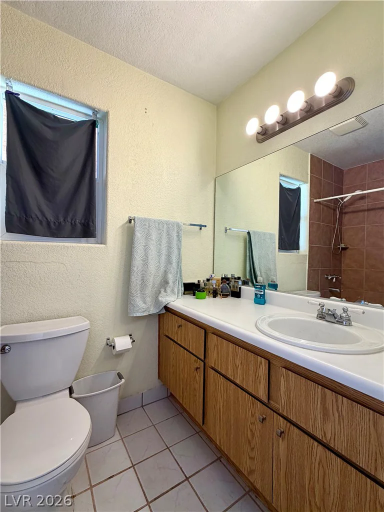 6752 Arroyo, Las Vegas, NV 89103