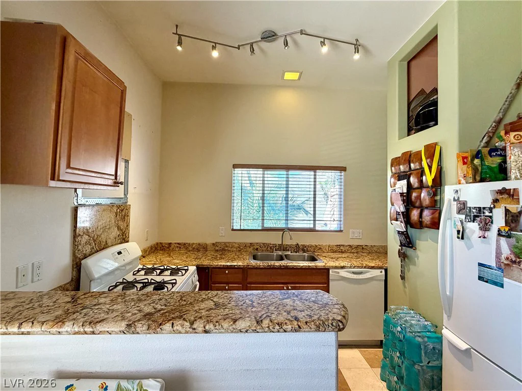 6752 Arroyo, Las Vegas, NV 89103