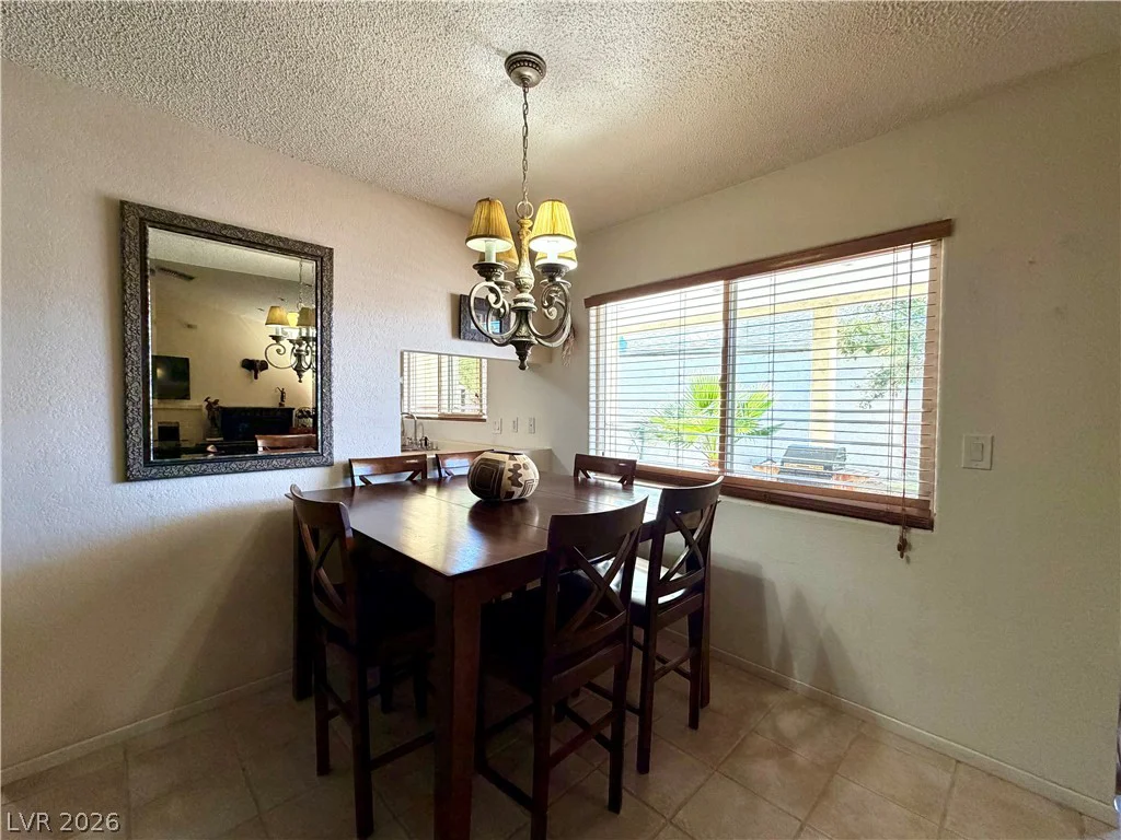 6752 Arroyo, Las Vegas, NV 89103