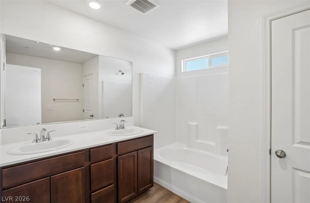 2734 Sierra Grande, Las Vegas, NV 89121
