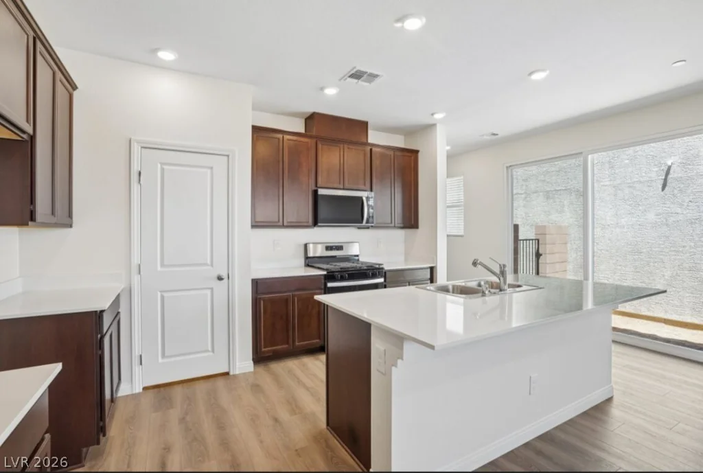 2734 Sierra Grande, Las Vegas, NV 89121