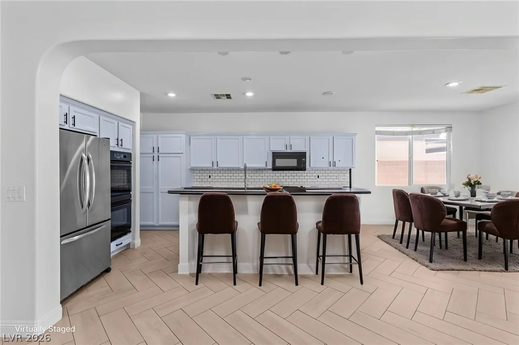 7621 Chase Hallow, Las Vegas, NV 89149