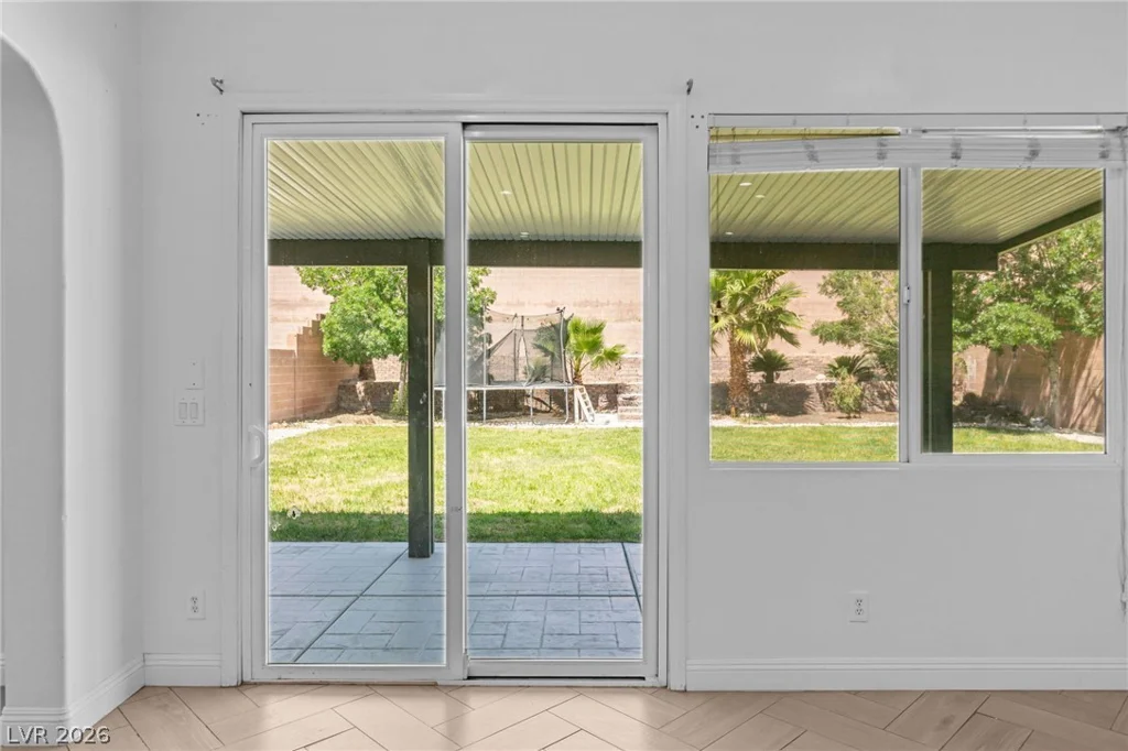 7621 Chase Hallow, Las Vegas, NV 89149