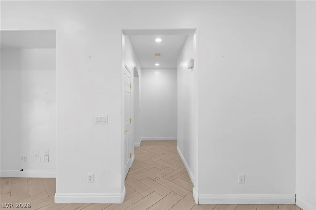 7621 Chase Hallow, Las Vegas, NV 89149