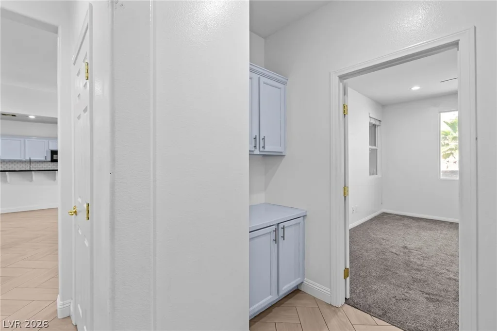 7621 Chase Hallow, Las Vegas, NV 89149