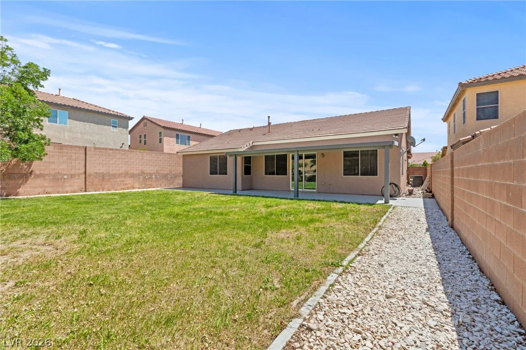 7621 Chase Hallow, Las Vegas, NV 89149