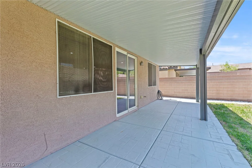 7621 Chase Hallow, Las Vegas, NV 89149