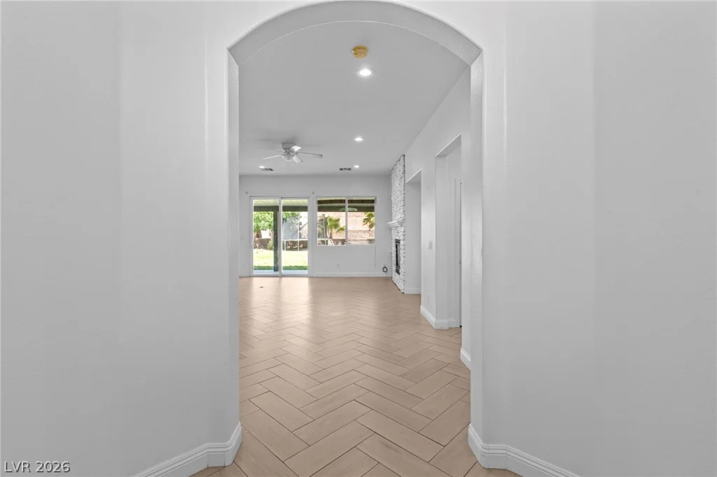 7621 Chase Hallow, Las Vegas, NV 89149