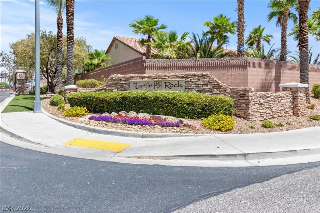 7621 Chase Hallow, Las Vegas, NV 89149