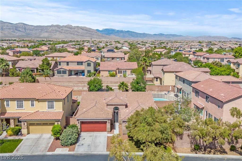 7621 Chase Hallow, Las Vegas, NV 89149