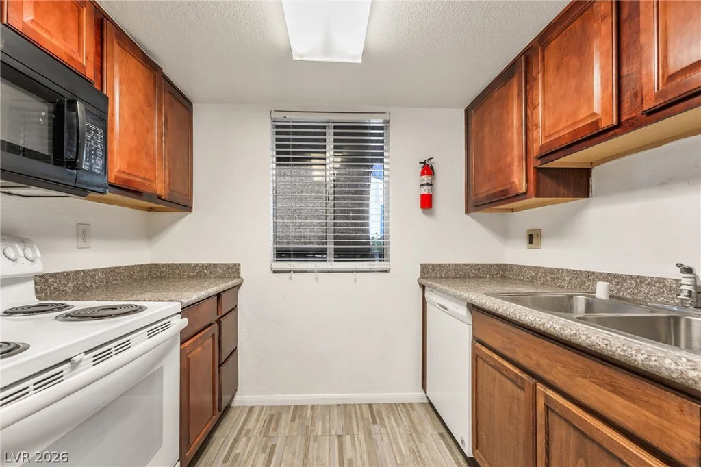 4450 Sandy River, Las Vegas, NV 89103