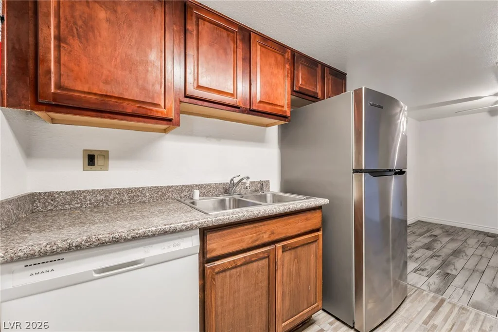 4450 Sandy River, Las Vegas, NV 89103