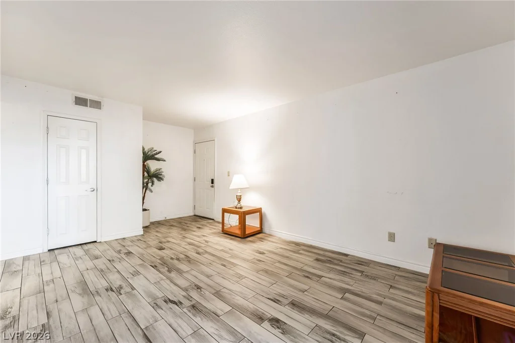 4450 Sandy River, Las Vegas, NV 89103