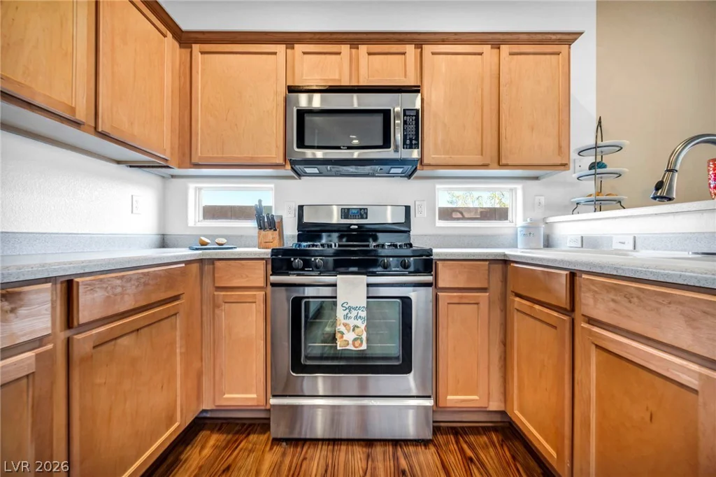 716 Emerald Idol, Henderson, NV 89011
