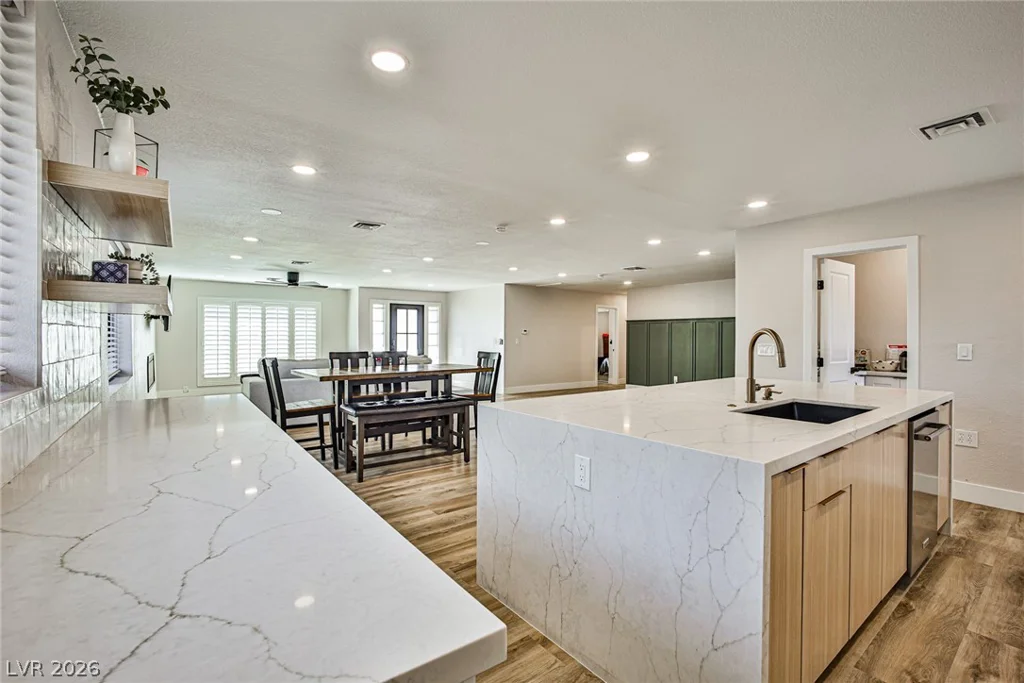 9340 Washburn, Las Vegas, NV 89149