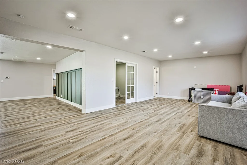 9340 Washburn, Las Vegas, NV 89149