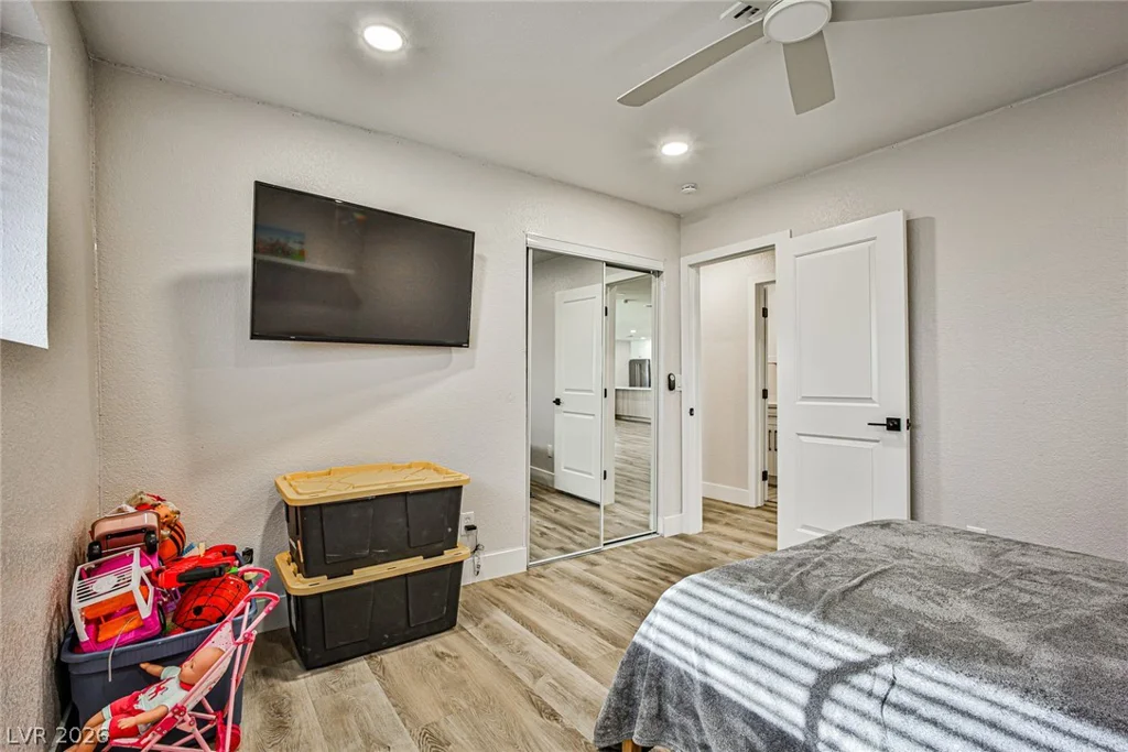 9340 Washburn, Las Vegas, NV 89149