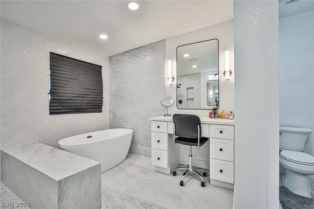 9340 Washburn, Las Vegas, NV 89149