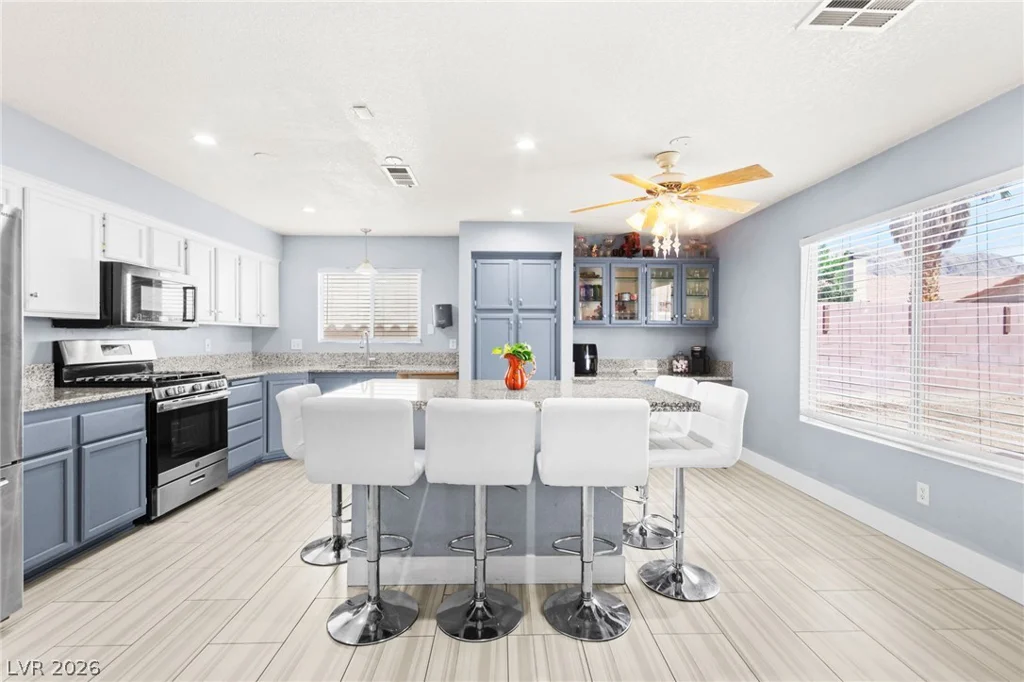 6345 Rose Tree, Las Vegas, NV 89156