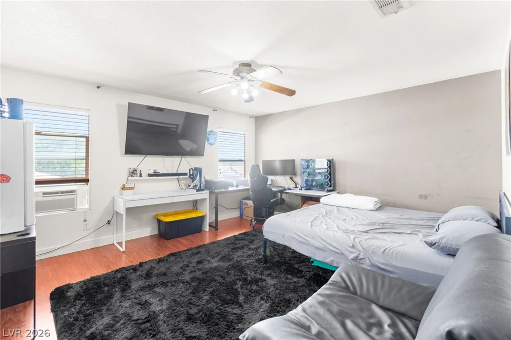 6345 Rose Tree, Las Vegas, NV 89156