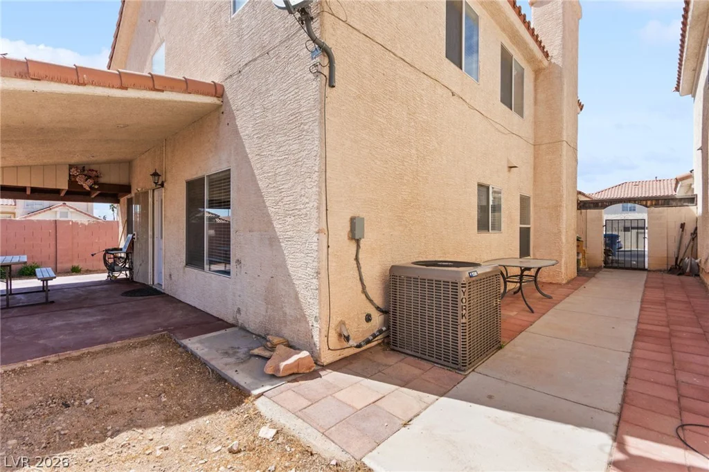 6345 Rose Tree, Las Vegas, NV 89156